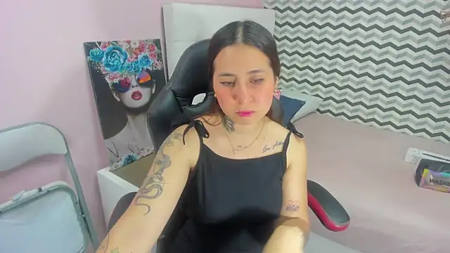 tianapiket online show from February 2025 06:59:01 PM