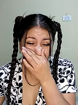 nammy  dirtyhott online show from November 2025 02:24:02 PM