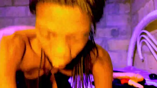 nzanizy online show from December 2025 10:39:01 PM