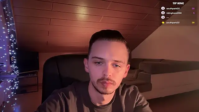 naked psy online show from February 2025 12:48:01 AM