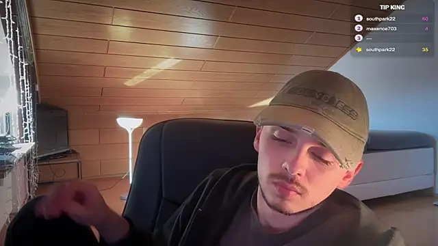 naked psy online show from February 2025 09:56:02 AM