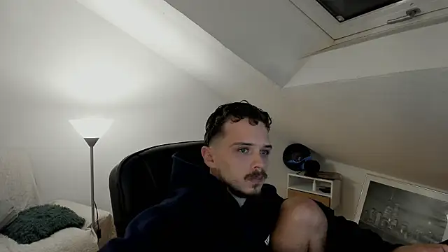 naked psy online show from September 2025 11:37:01 PM