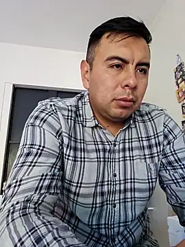 maximoveridio8801 online show from January 2025 04:34:01 PM