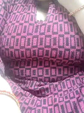 Snapshot of Seema_99 chatting on December 2024 09:53:02 AM Seema 99 online show from December 2024 09:53:02 AM