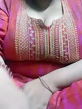 Snapshot of Seema_99 chatting on January 2025 02:21:01 PM Seema 99 online show from January 2025 02:21:01 PM