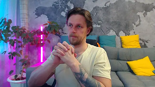 Snapshot of VikingChrisss chatting on April 2026 09:51:02 AM VikingChrisss online show from April 2026 09:51:02 AM