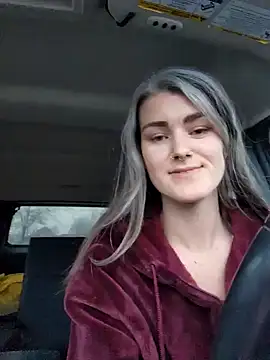 Snapshot of Lilmissvyx chatting on December 2024 04:20:01 PM Lilmissvyx online show from December 2024 04:20:01 PM