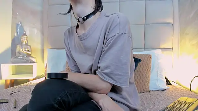 Hecatee 77 online show from September 2025 07:51:02 PM