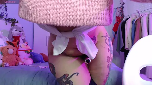 Snapshot of NaruBolita chatting on February 2025 11:41:02 AM NaruBolita online show from February 2025 11:41:02 AM