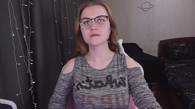 MissBrightShine online show from March 2025 04:29:02 PM