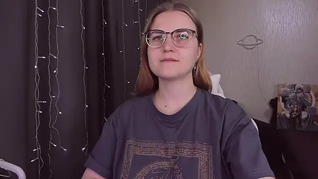 MissBrightShine online show from September 2025 09:54:01 AM