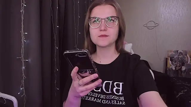 MissBrightShine online show from October 2025 10:16:02 AM