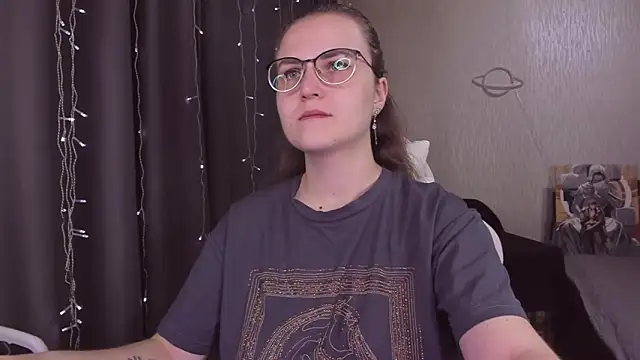 MissBrightShine online show from November 2025 05:43:02 AM