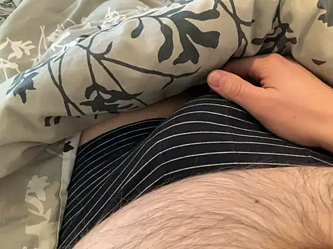 Snapshot of Benni81nrw chatting on February 2026 03:40:02 PM Benni81nrw online show from February 2026 03:40:02 PM