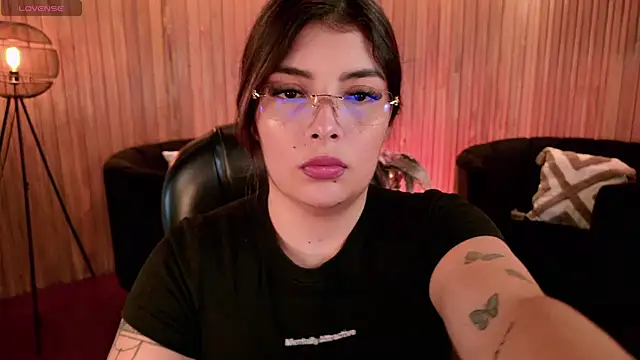 LisaMonroe  online show from December 2025 09:01:01 PM