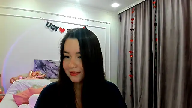 Snapshot of WishToBloom chatting on February 2026 07:26:02 PM WishToBloom online show from February 2026 07:26:02 PM