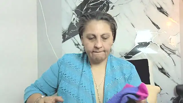 merlyna goldens online show from October 2025 02:22:02 AM