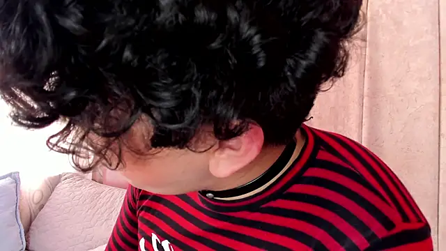 Snapshot of Satuurn_ chatting on January 2025 06:13:01 PM Satuurn online show from January 2025 06:13:01 PM