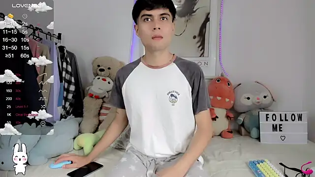 Snapshot of lucas_cute chatting on February 2025 03:16:01 PM lucas cute online show from February 2025 03:16:01 PM