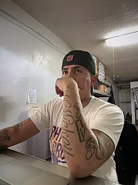 PeterGrandee online show from December 2024 08:11:01 PM