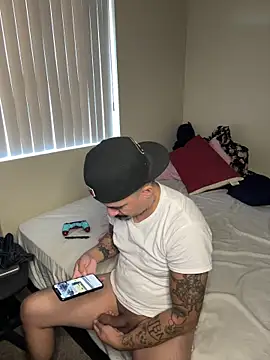 PeterGrandee online show from October 2025 09:45:01 PM