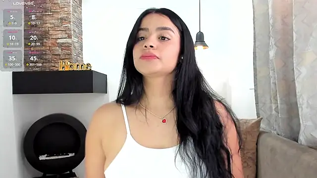 Paula Desousa online show from September 2025 07:36:02 PM