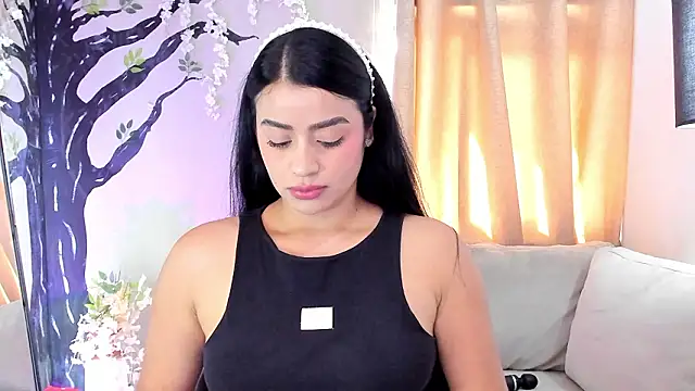 Paula Desousa online show from February 2026 07:29:01 PM