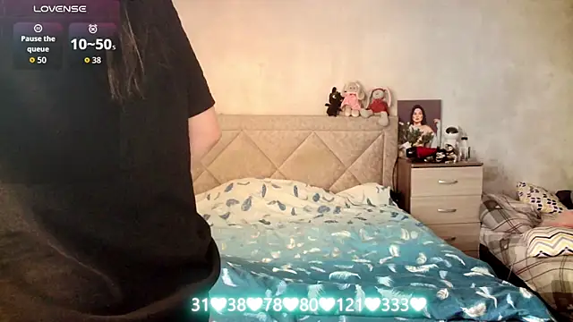 Snapshot of juliettkalen chatting on June 2026 05:38:02 AM juliettkalen online show from June 2026 05:38:02 AM