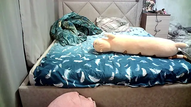 Snapshot of juliettkalen chatting on June 2026 04:57:01 AM juliettkalen online show from June 2026 04:57:01 AM