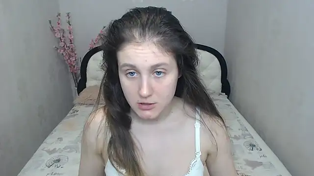 Snapshot of Holliy_Cooper chatting on June 2026 09:30:02 AM Holliy Cooper online show from June 2026 09:30:02 AM