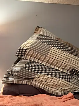 Dylanyes online show from September 2025 06:26:01 AM