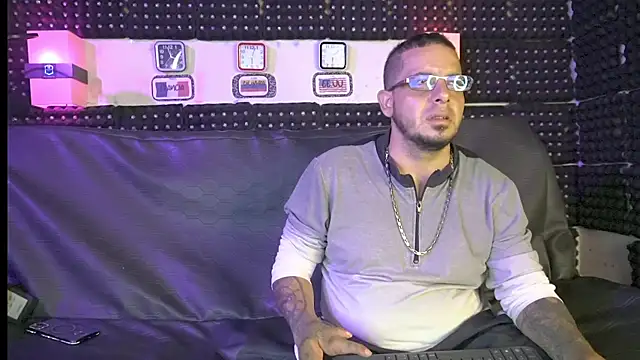 Dulce yors online show from March 2025 11:06:01 PM