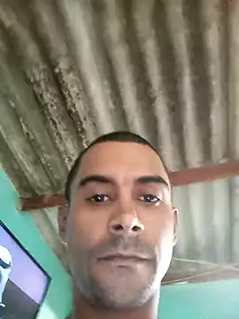 Snapshot of RoludoDF chatting on June 2026 05:15:02 PM RoludoDF online show from June 2026 05:15:02 PM