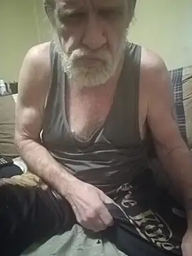 Snapshot of cmagic9 chatting on February 2026 06:35:01 PM cmagic9 online show from February 2026 06:35:01 PM