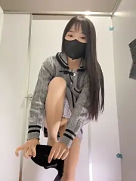 Asia-Lynn online show from December 2025 01:20:02 PM