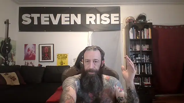 Snapshot of StevenRiseNYC chatting on June 2026 10:40:01 AM StevenRiseNYC online show from June 2026 10:40:01 AM