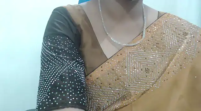 Snapshot of Lovely_Siri_23 chatting on January 2025 10:40:01 AM Lovely Siri 23 online show from January 2025 10:40:01 AM