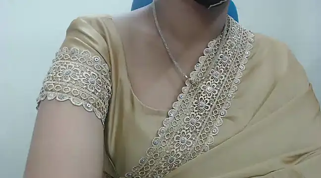 Snapshot of Lovely_Siri_23 chatting on January 2025 05:49:02 PM Lovely Siri 23 online show from January 2025 05:49:02 PM