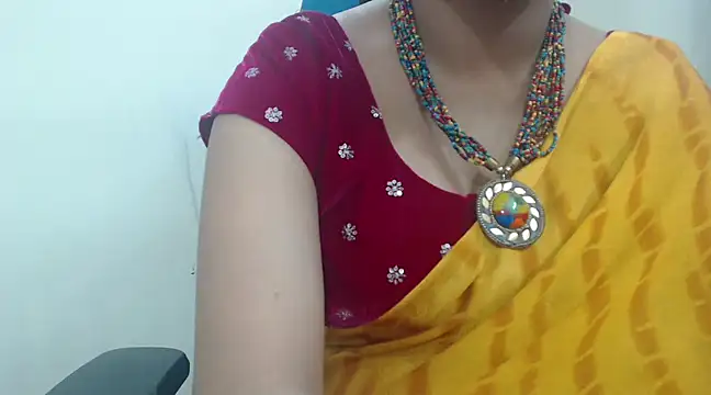 Snapshot of Lovely_Siri_23 chatting on February 2025 08:08:01 AM Lovely Siri 23 online show from February 2025 08:08:01 AM