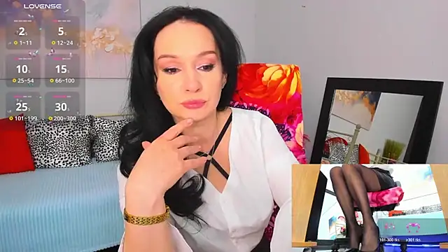 Snapshot of Sofia_Ford chatting on April 2026 01:17:02 PM Sofia Ford online show from April 2026 01:17:02 PM