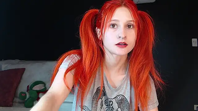 skinny Raven online show from December 2025 06:26:02 PM