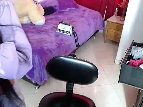 Tiffani Williams online show from March 2026 08:34:02 PM