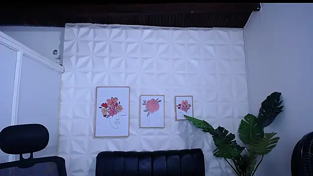 Valentinaa mature online show from January 2026 10:34:01 PM