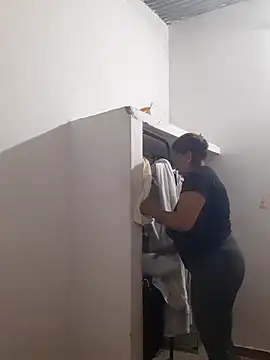 Valeria73 online show from November 2025 02:28:02 AM