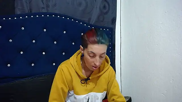 Snapshot of anyu1306 chatting on February 2025 03:04:01 AM anyu1306 online show from February 2025 03:04:01 AM