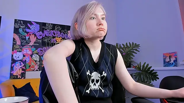 ReiYosimoto online show from February 2025 06:23:02 PM