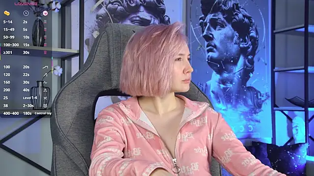 ReiYosimoto online show from November 2025 05:02:01 PM