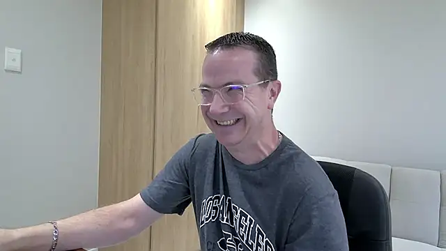 BrettJ81 online show from December 2024 02:49:02 PM