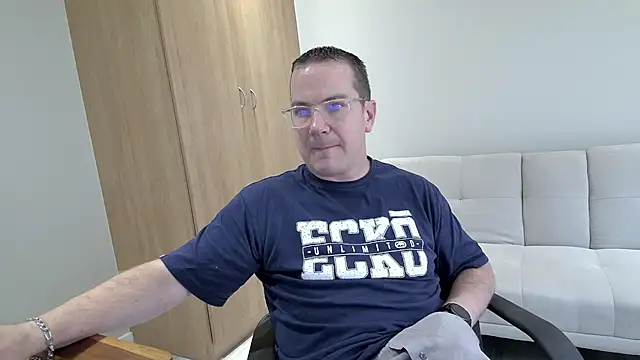 BrettJ81 online show from January 2025 11:21:02 AM