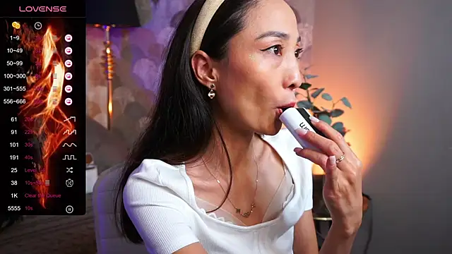 Snapshot of 1reisatumi_ chatting on October 2025 01:32:01 PM 1reisatumi online show from October 2025 01:32:01 PM